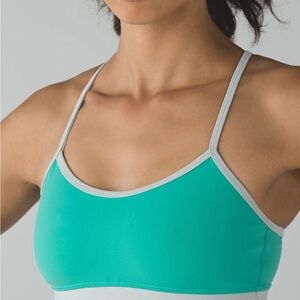 Lululemon Bali Breeze Flow Y Women's Sports Bra